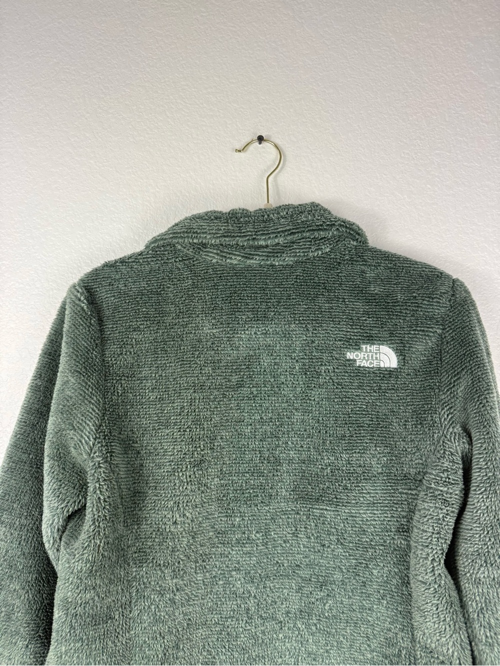 The North Face Women's Green Faux Fur Fleece Jacket size S - Picture 9 of 10